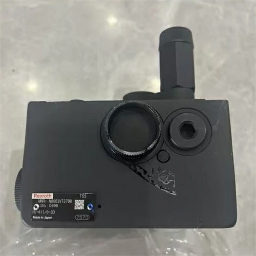 569-43-83140 Accumulator Charge Valve For Komatsu