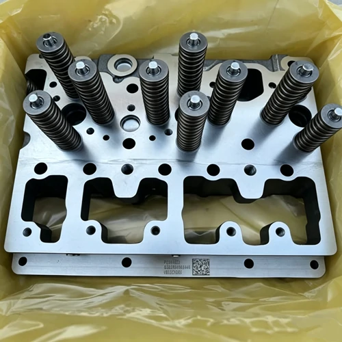 Cummins QSM11 Original Cylinder Head Cummins QSM11 Original Cylinder Head