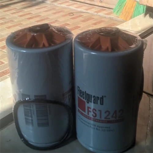Fleetguard FS1242 Fuel Water Filter for Cummins