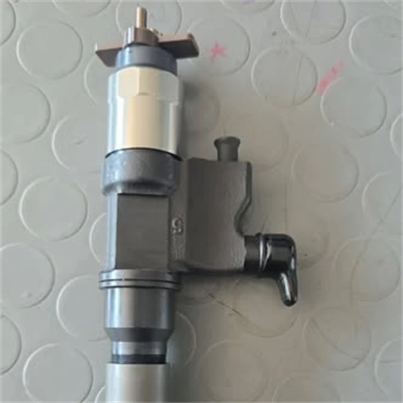 87376445 Fuel Injector for Diesel Engine